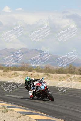 media/May-05-2025-Moto Forza (Mon) [[3c1838c5e5]]/2-B Group/Session 2 (Turn 7 Inside)/